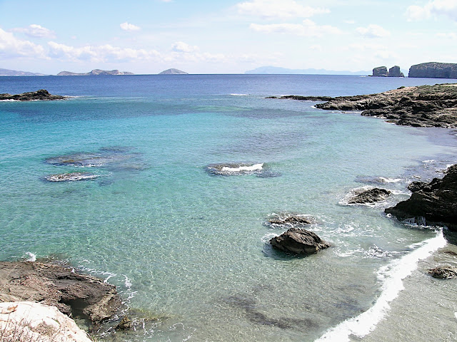 Una piccola spiaggia incantata proprio sotto casa.